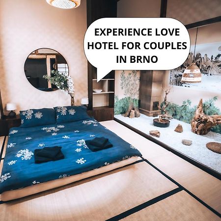 Oroom Japan - Role Play For Couples In Brno Extérieur photo