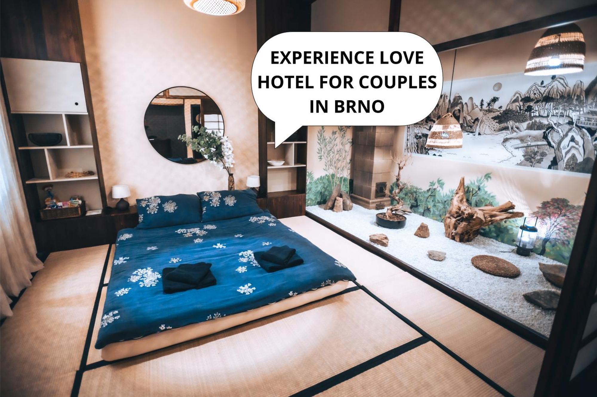 Oroom Japan - Role Play For Couples In Brno Extérieur photo